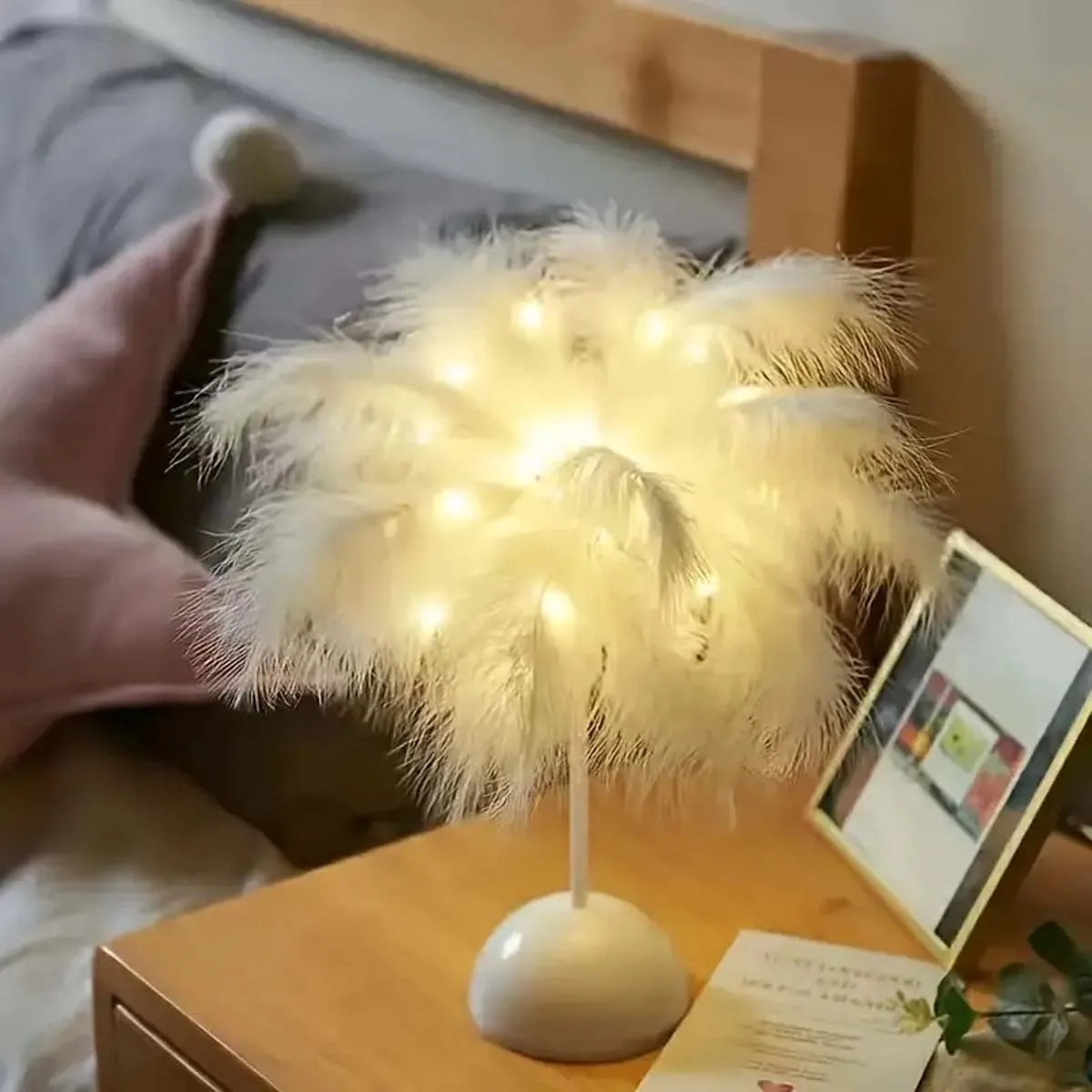 Feather Design LED Lamp